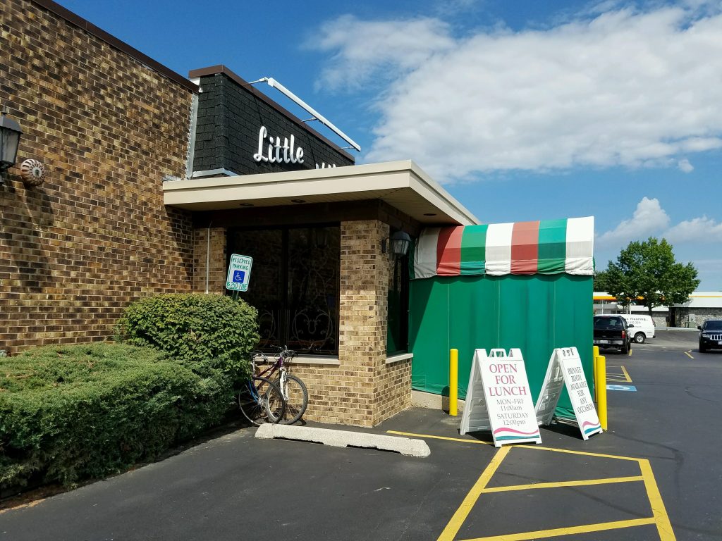 Illinois Des Plaines Little Villa Restaurant & Pizzeria photo 3