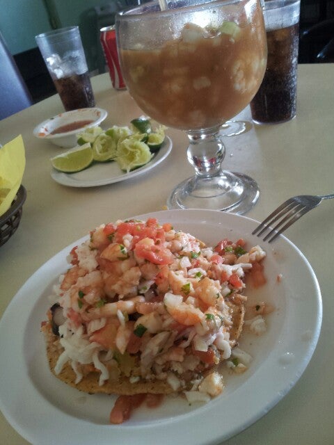 California Pasadena Martin Mariscos Restaurant photo 7