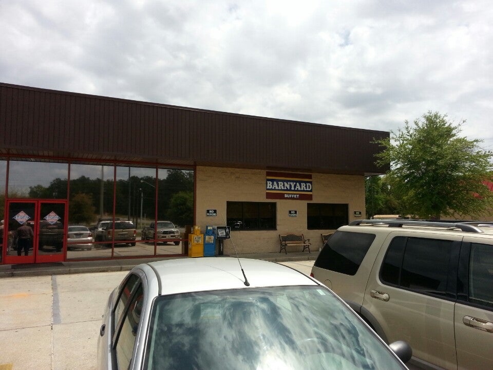 Alabama Mobile Barnyard Buffet photo 7