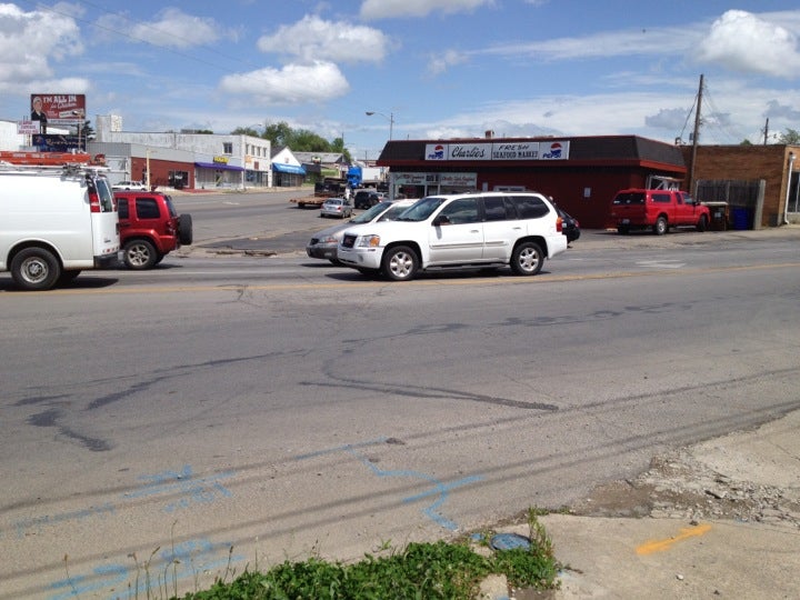 Kentucky Nicholasville Charlie's Fresh Seafood & Carry-Out Market Inc photo 3