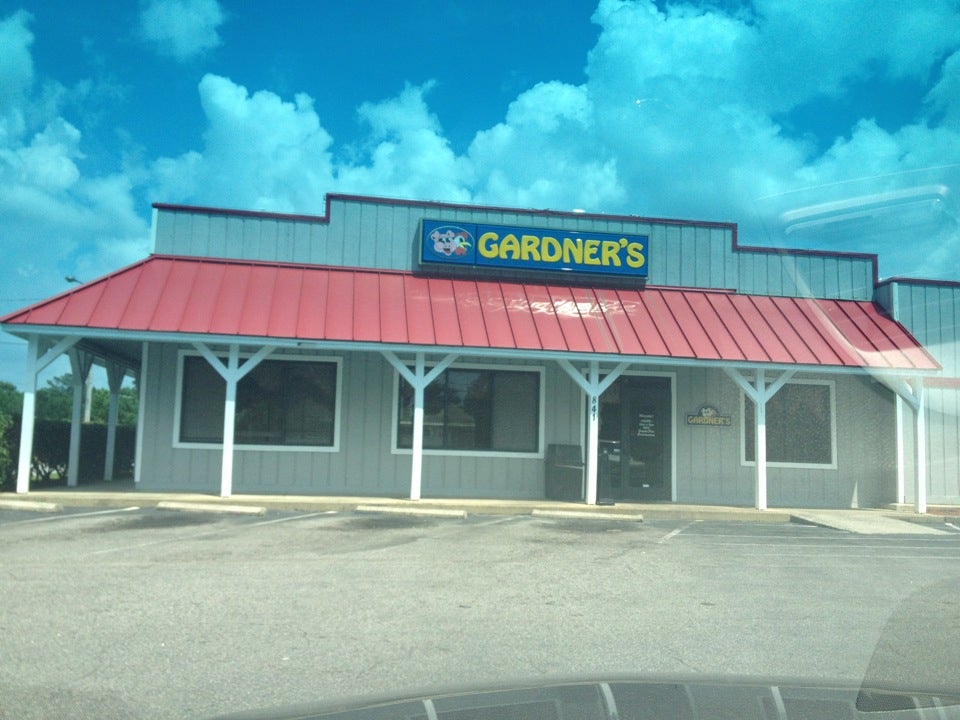 North Carolina Rocky Mount Gardner's BBQ photo 3