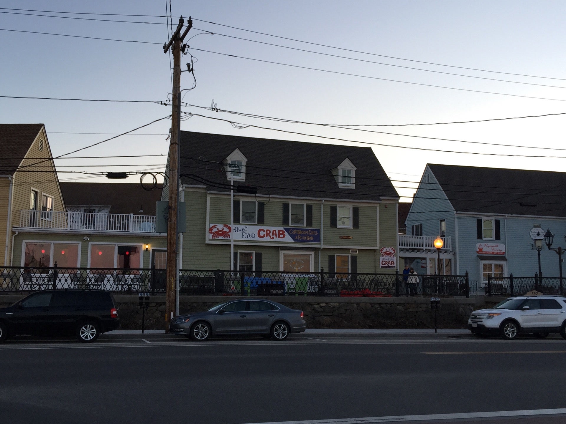 Massachusetts Plymouth Blue-Eyed Crab Grille and Raw Bar photo 3