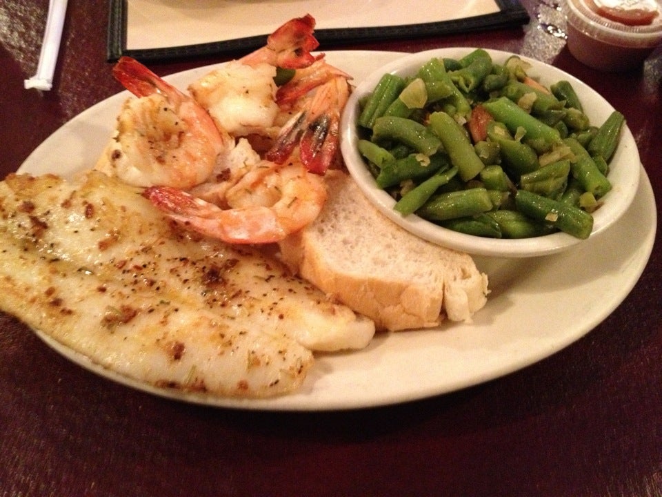 Louisiana Gretna Deno Seafood photo 5