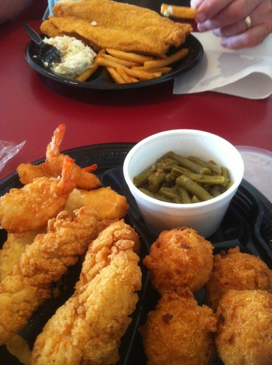 Georgia Warner Robins Captain D's Seafood Kitchen photo 3