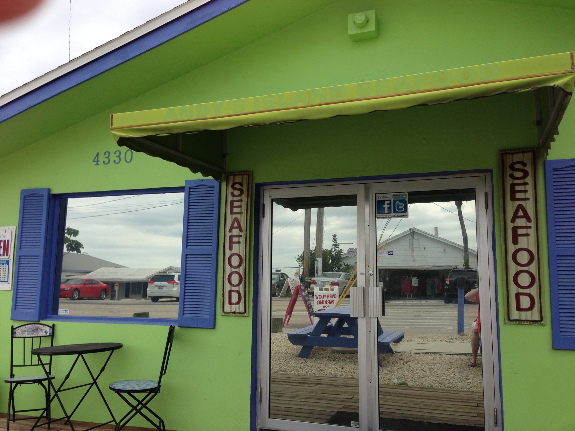 Florida Cape Coral Island Seafood Market photo 7