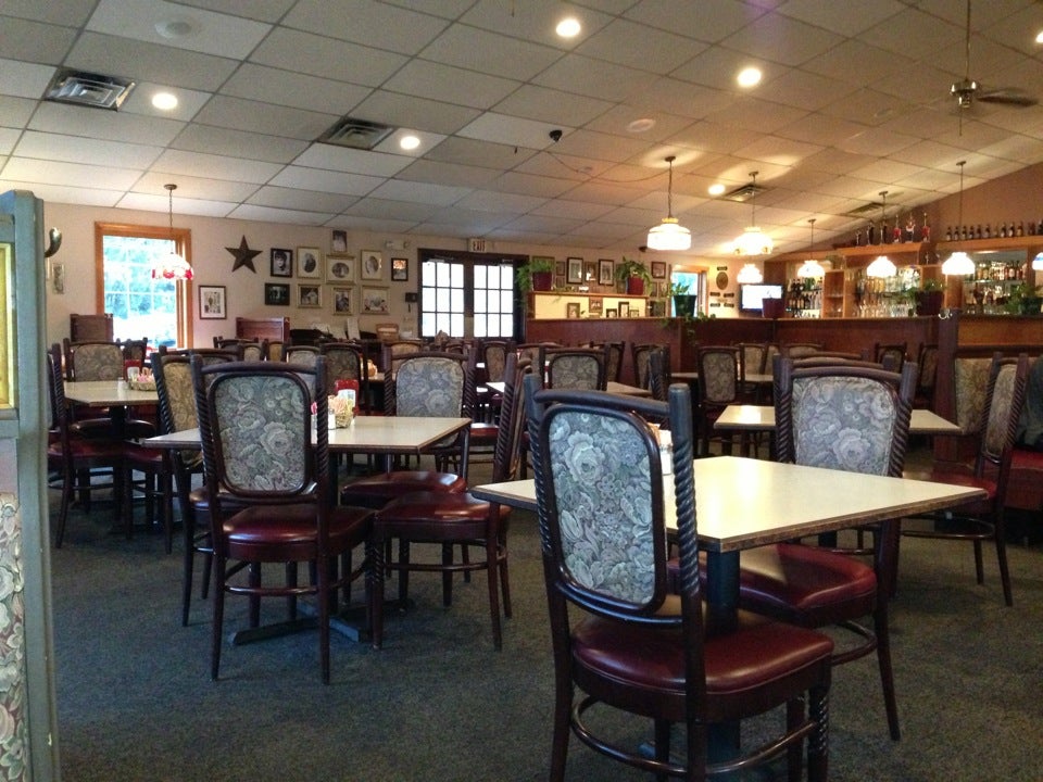 Massachusetts Framingham Stephen Anthony's Restaurant photo 3