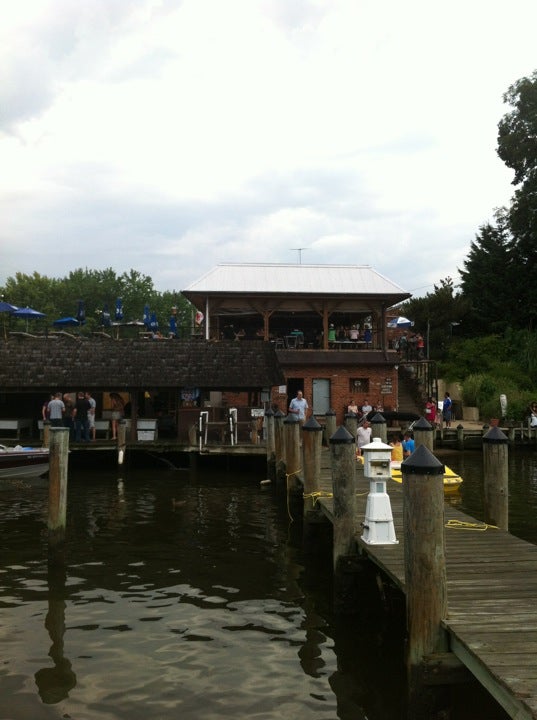 Maryland Annapolis Cantler's Riverside Inn photo 3