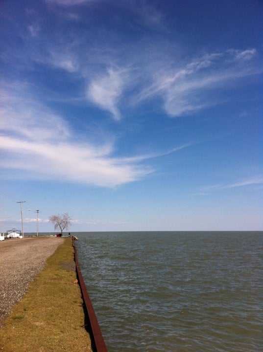 Michigan Warren Brownie's on the Lake photo 7