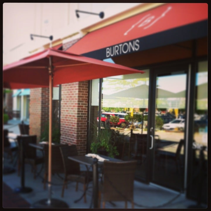 Massachusetts Brockton Burtons Grill & Bar photo 5