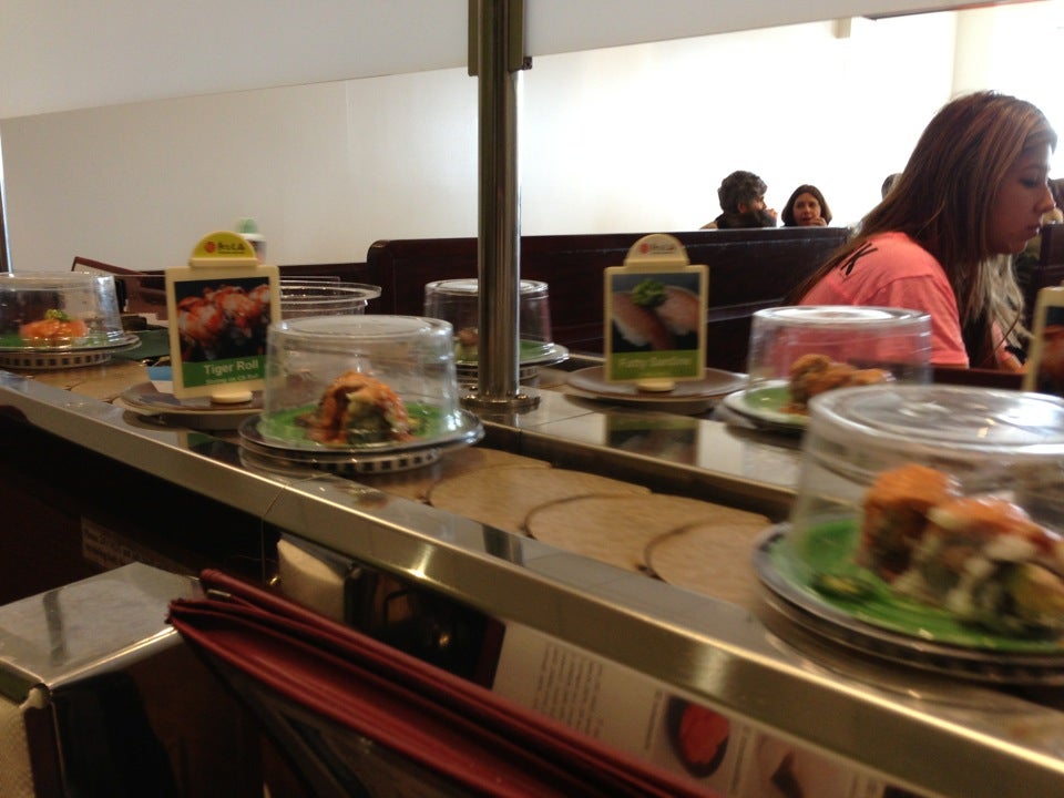 California Santa Ana Kura Revolving Sushi Bar photo 7