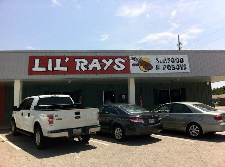 Mississippi Gulfport LiL Ray's Poboys & Seafood photo 3