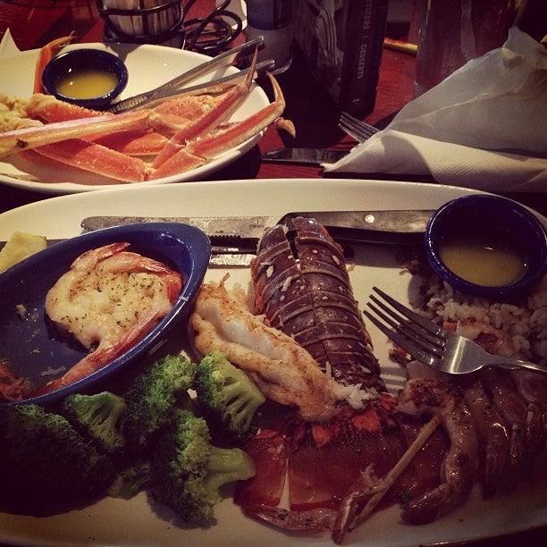 Illinois Downers Grove Red Lobster photo 3