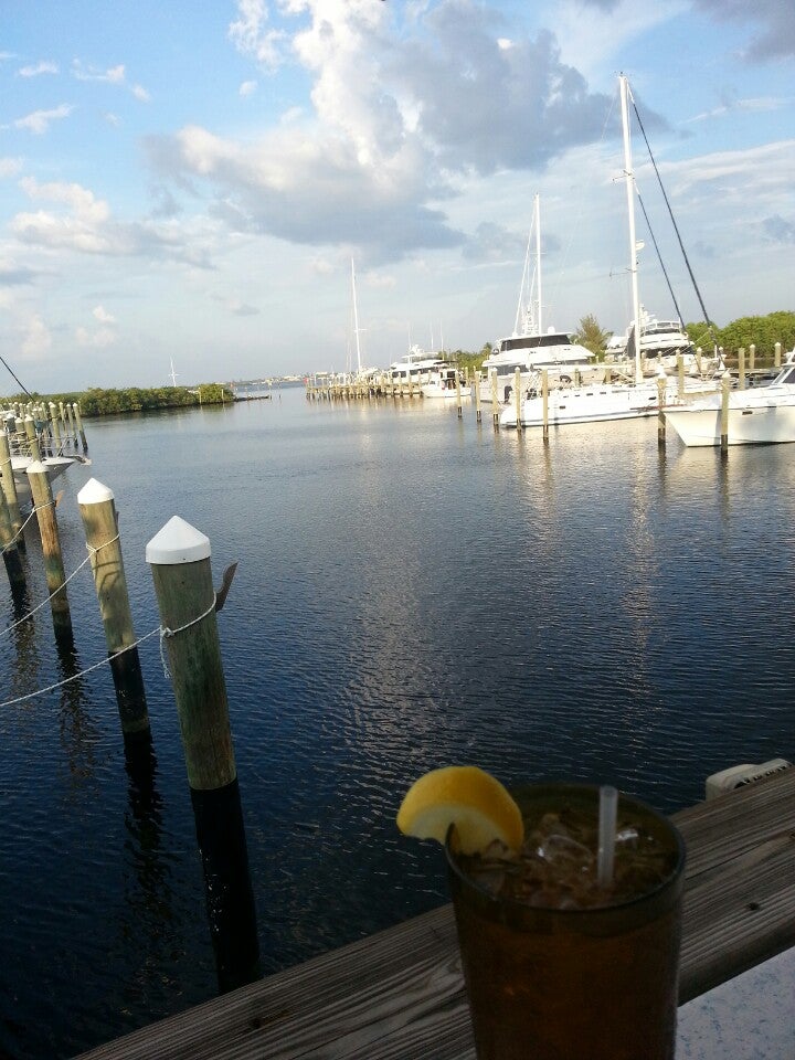 Florida Vero Beach Harbor Cove Restaurant photo 3