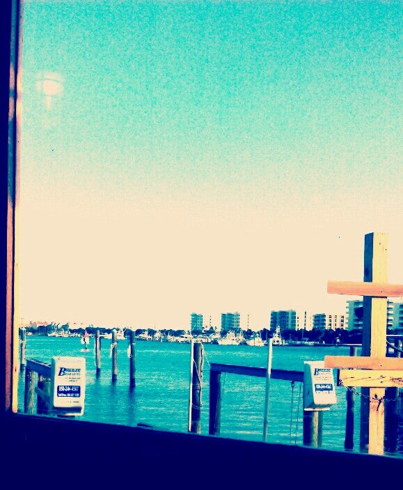 Florida Destin A J's Seafood & Oyster Bar photo 7