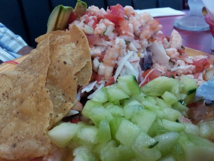 California Pasadena Mariscos Uruapan Restaurant Bar &Grill photo 3