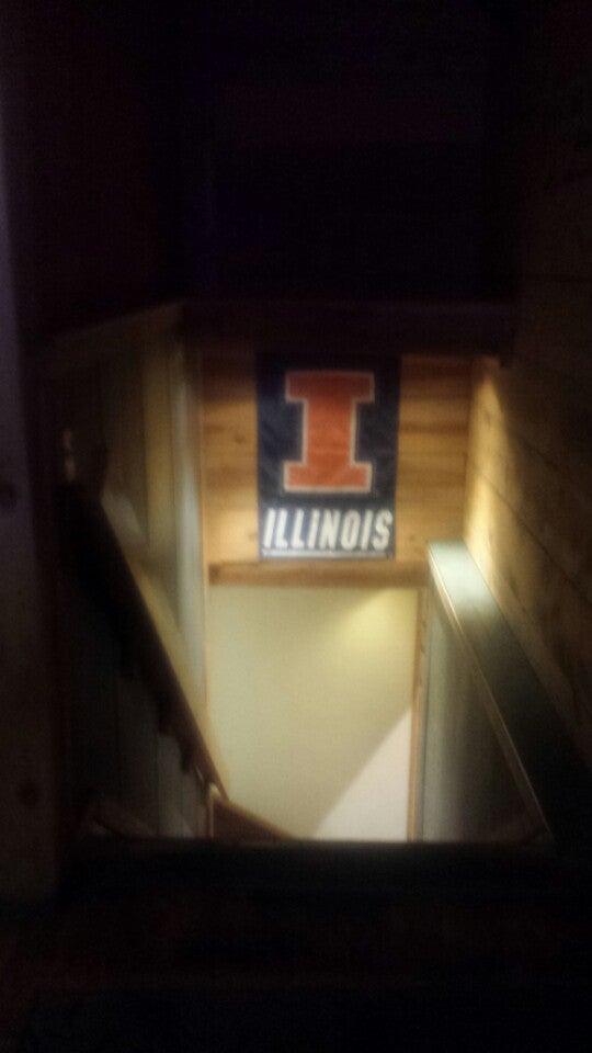 Illinois Ottawa Illini Lounge photo 5