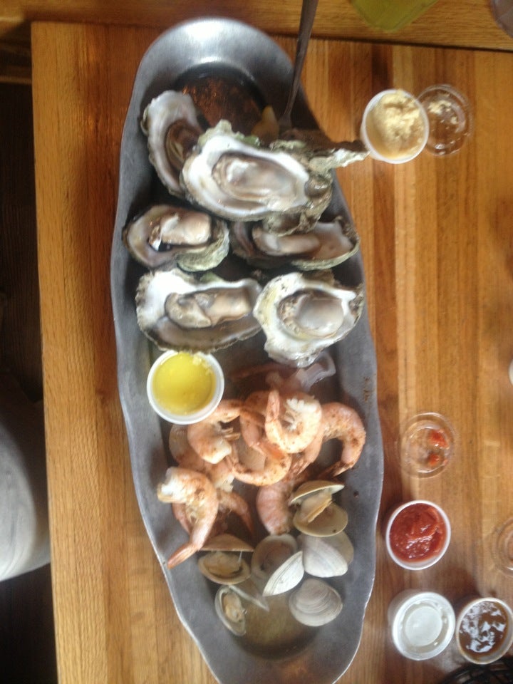 North Carolina New Bern Mj's Raw Bar & Grille photo 3