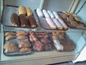 Ohio Mansfield WedgeWing Family Restaurant and Bakery photo 7