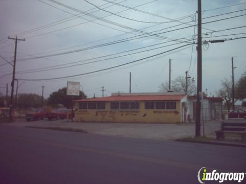 Texas San Antonio Taqueria La Laguna photo 3