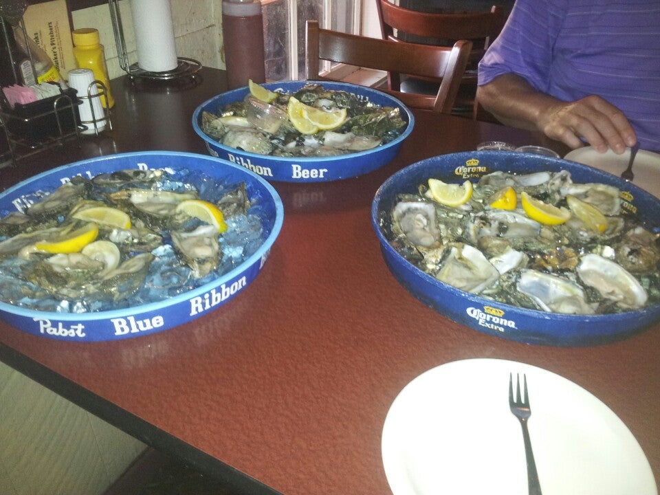 South Carolina Conway Shuckers Raw Bar photo 3