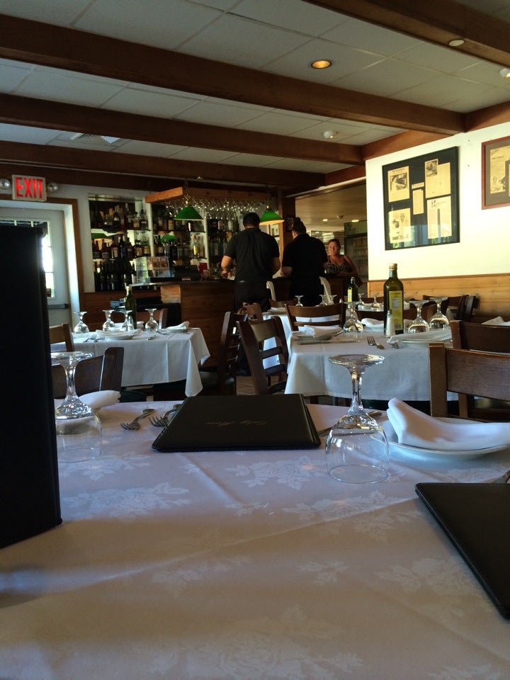 New York Riverhead Baby Moon Restaurant photo 3