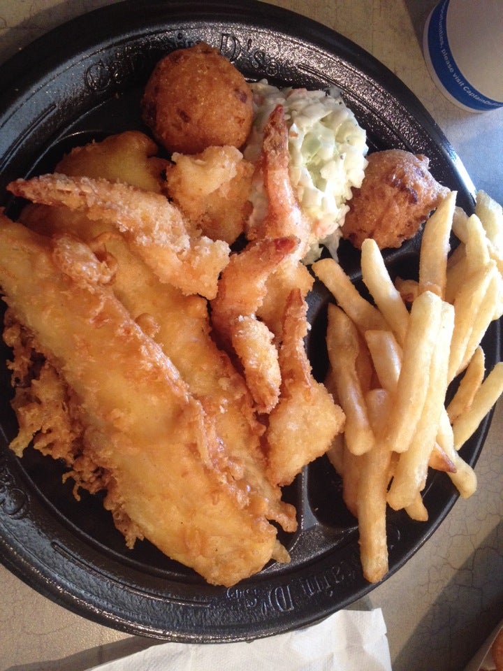 Virginia Newport News Captain D's Seafood Kitchen photo 3