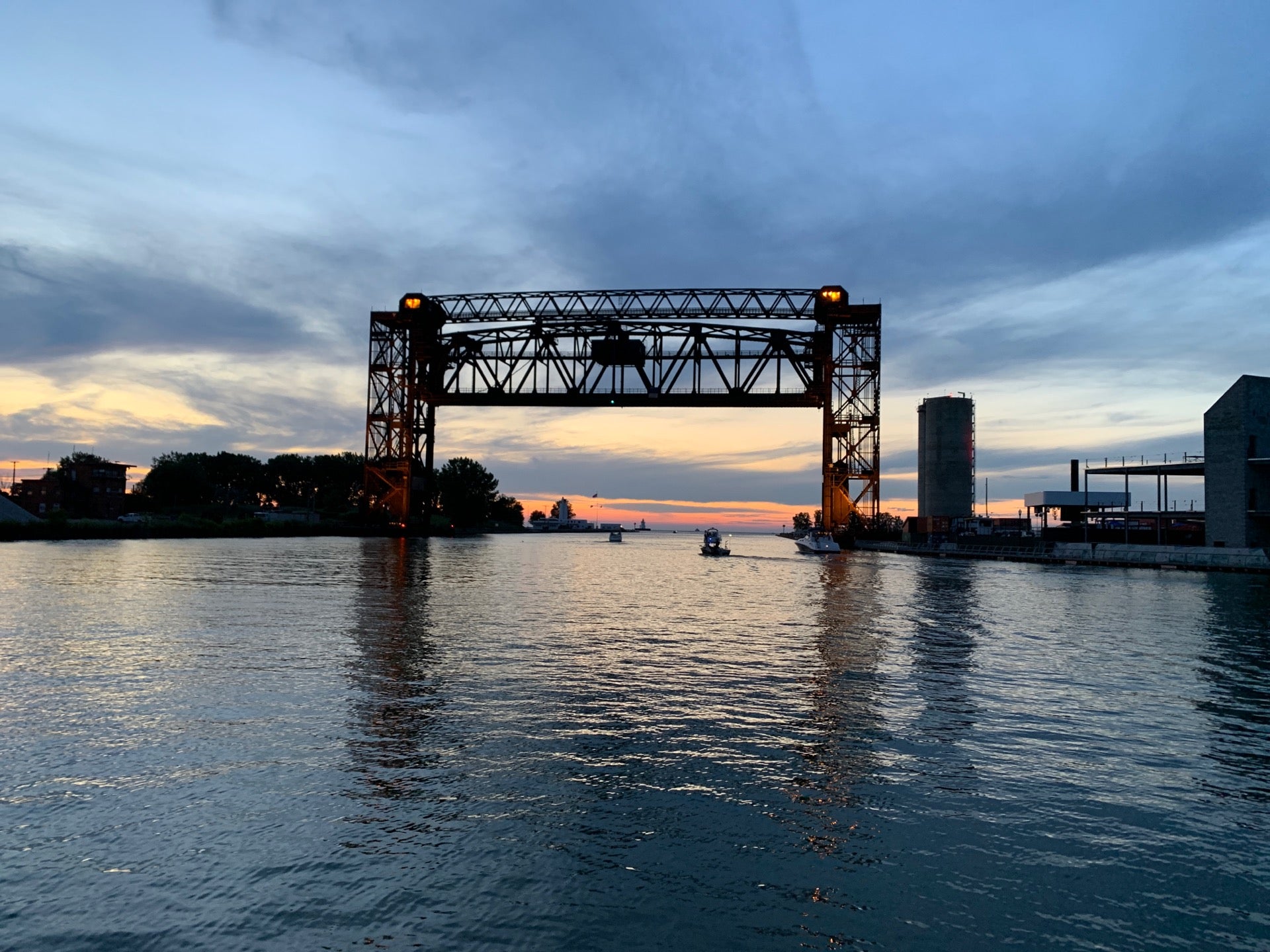 Ohio Cleveland Shooters on the Water photo 5