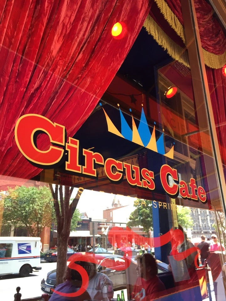 New York Saratoga Springs Circus Cafe photo 3