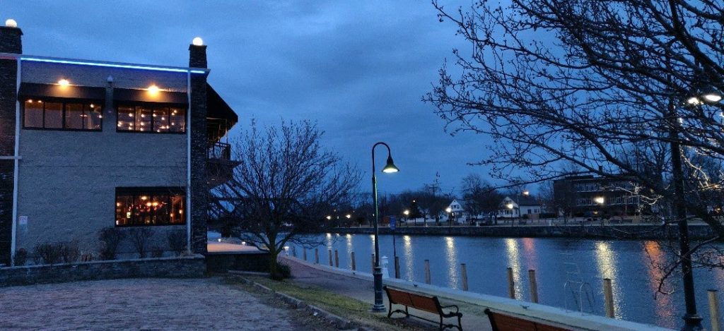 New York Niagara Falls The Dockside Bar & Grill photo 3