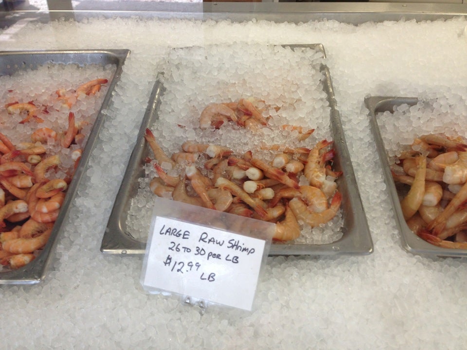 New Jersey Manahawkin Blue Claw Seafood Market photo 3