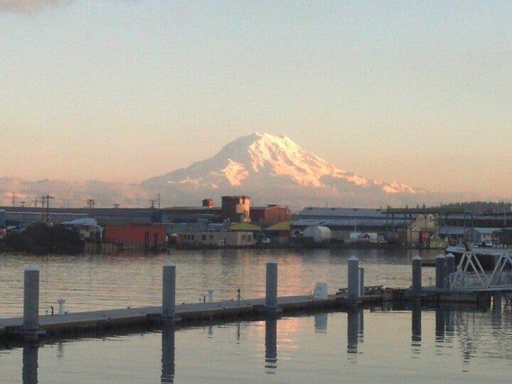 Washington Tacoma Rock The Dock Pub & Grill photo 5