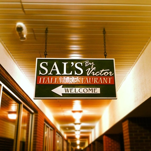 Virginia Williamsburg Original Sal's By Victor photo 3